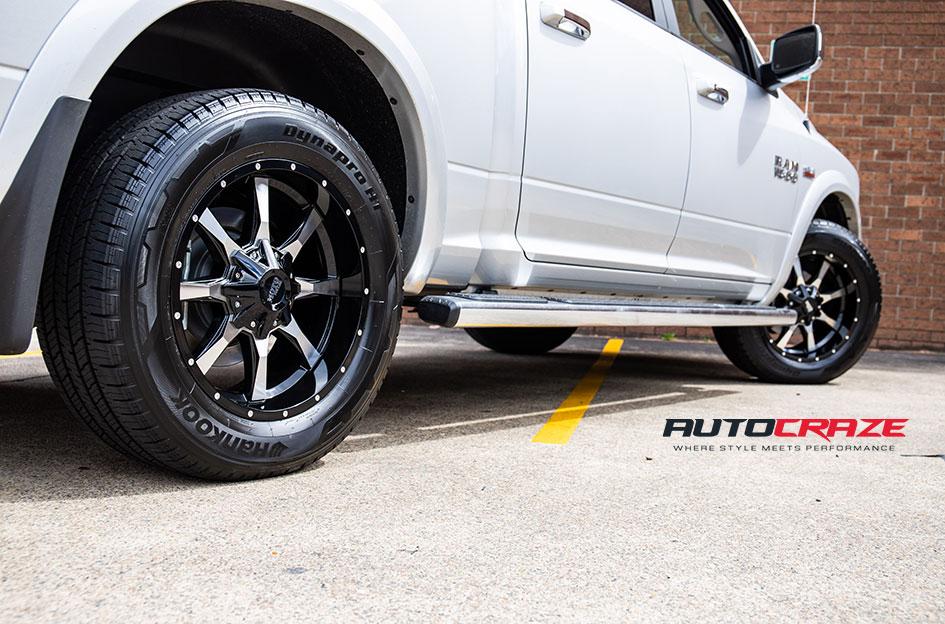 DODGE RAM MO995 GLOSS BLACK MACHINED